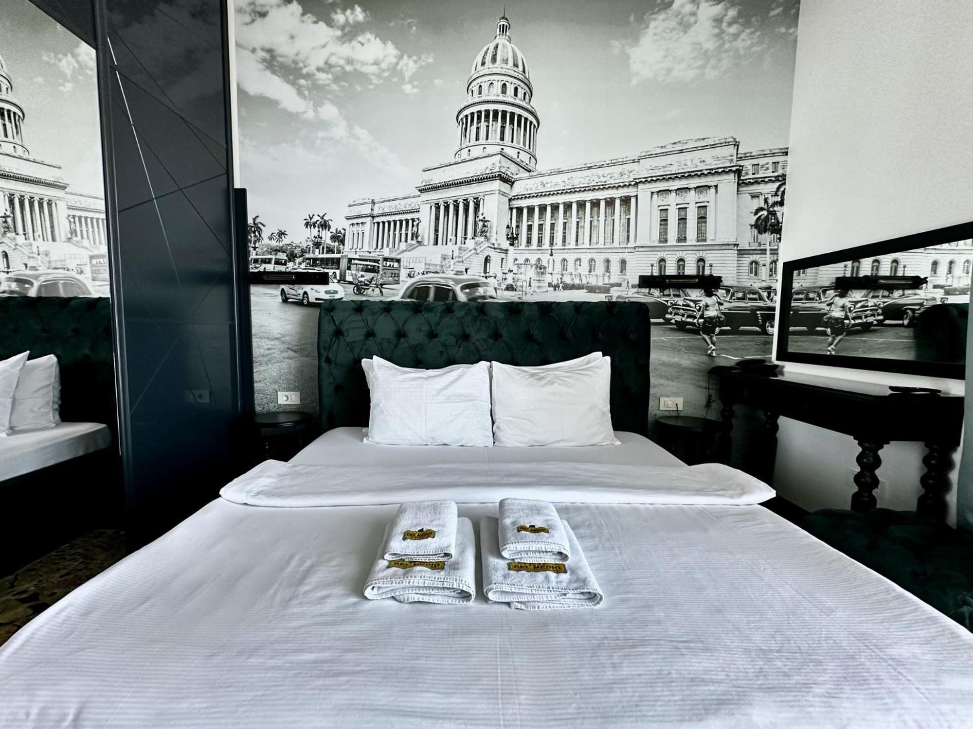 Hotel Del Medio Sutomore Værelse billede
